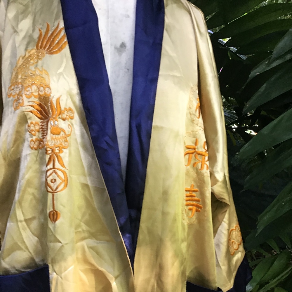 Satin Reversible Chinese Robe - Picture 5 of 10